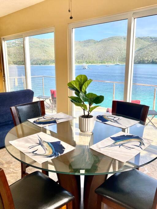 Sailfish Villa Luxury Beachfront Estate Magens Bay Cruz Bay ภายนอก รูปภาพ