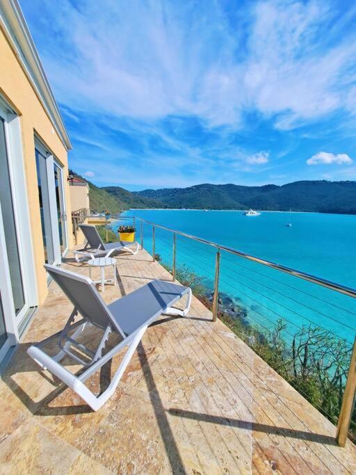 Sailfish Villa Luxury Beachfront Estate Magens Bay Cruz Bay ภายนอก รูปภาพ