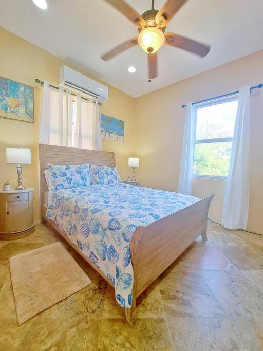 Sailfish Villa Luxury Beachfront Estate Magens Bay Cruz Bay ภายนอก รูปภาพ