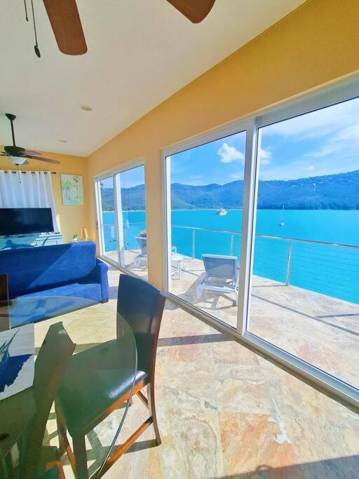 Sailfish Villa Luxury Beachfront Estate Magens Bay Cruz Bay ภายนอก รูปภาพ