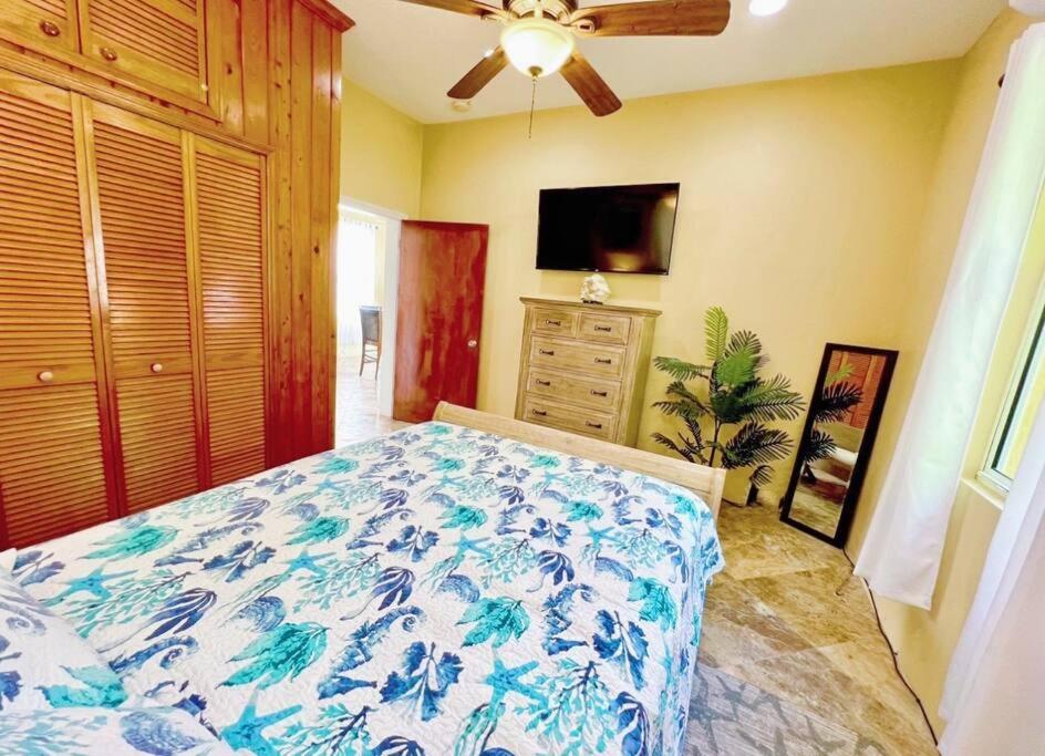 Sailfish Villa Luxury Beachfront Estate Magens Bay Cruz Bay ภายนอก รูปภาพ